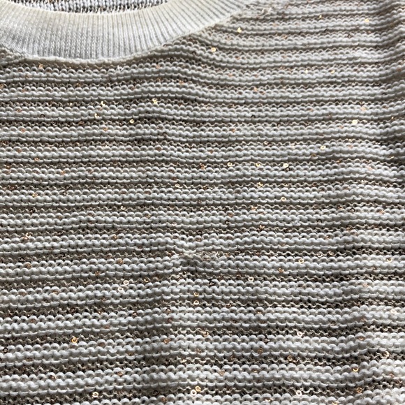 Gold and white striped sweater - Picture 4 of 5